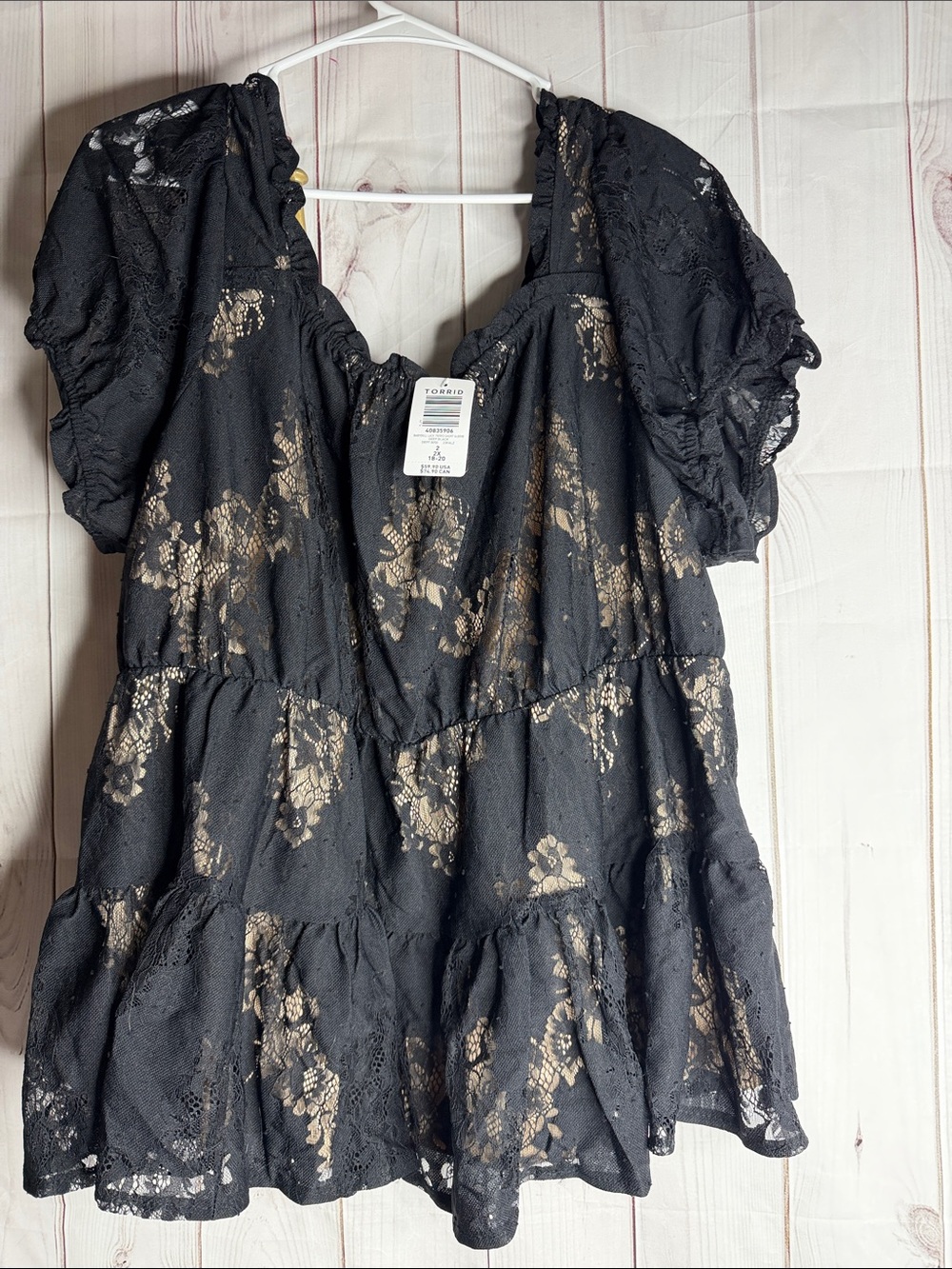 Torrid 🔥 New Black Lace Peplum Top🔥sz2 -1189